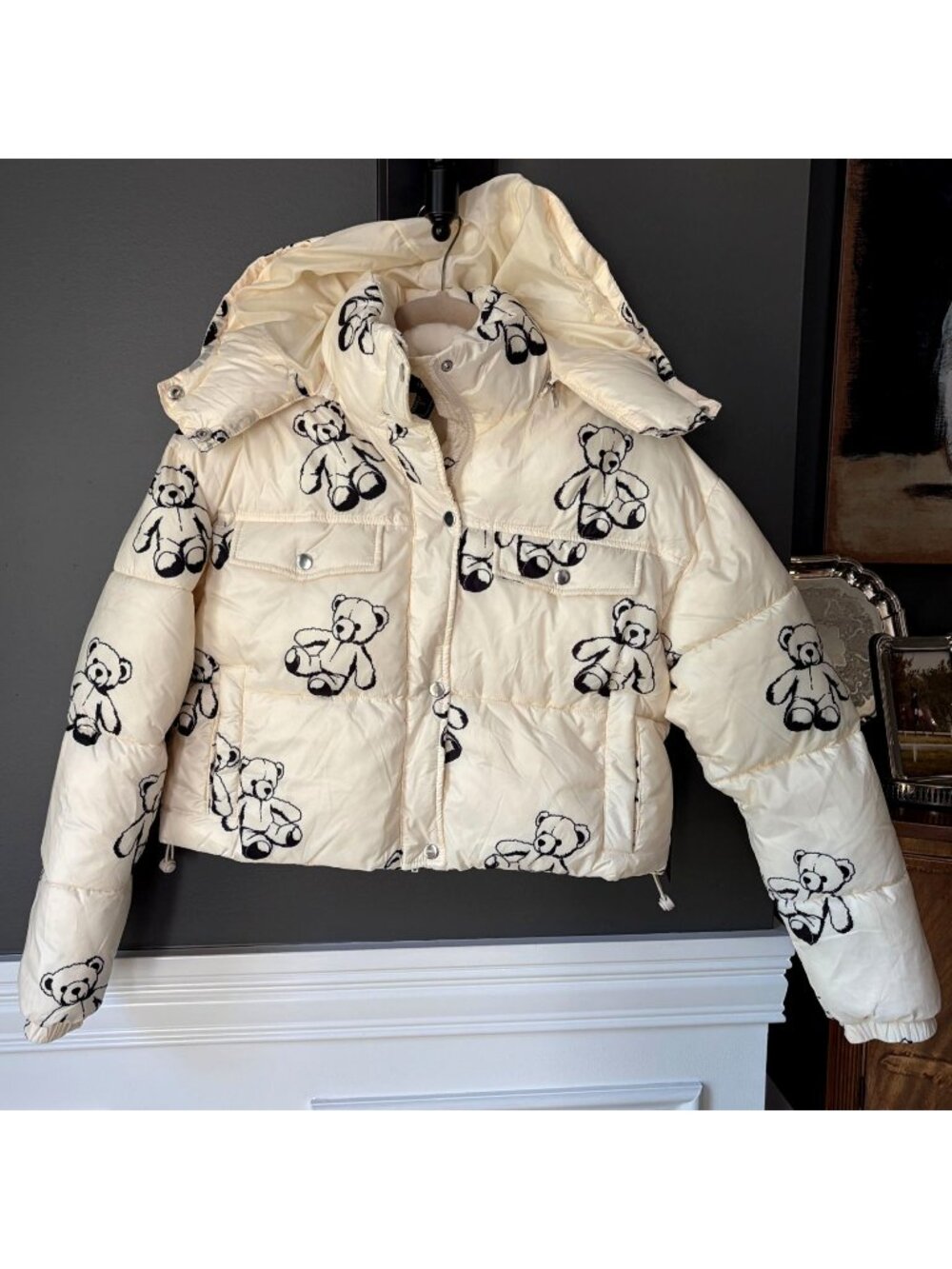 NWT Forever 21 Teddy Bear Print Puffer Cropped Jacket Cream Hooded Coat Small
